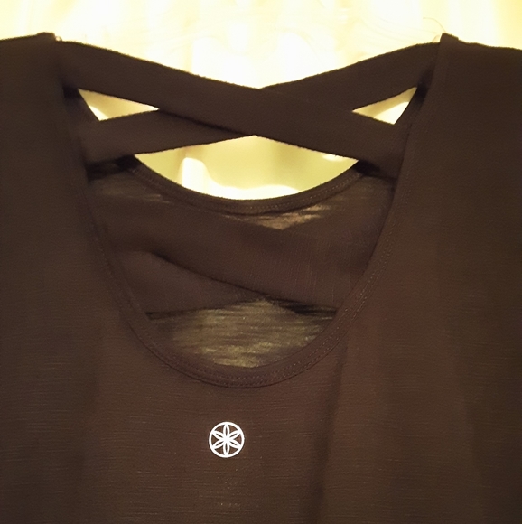 Gaiam Black Cris Cross Shirt - Picture 3 of 5